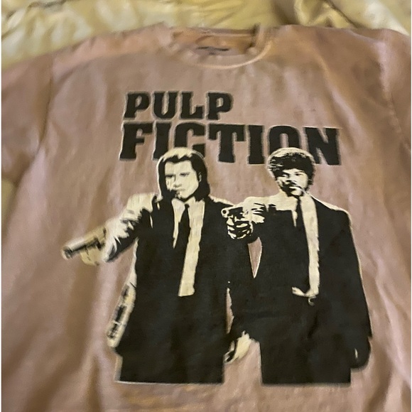 Rare Pulp Fiction John Travolta & Samuel L.
Jackson Long Sleeve Tee Pink M/L. - Picture 2 of 4